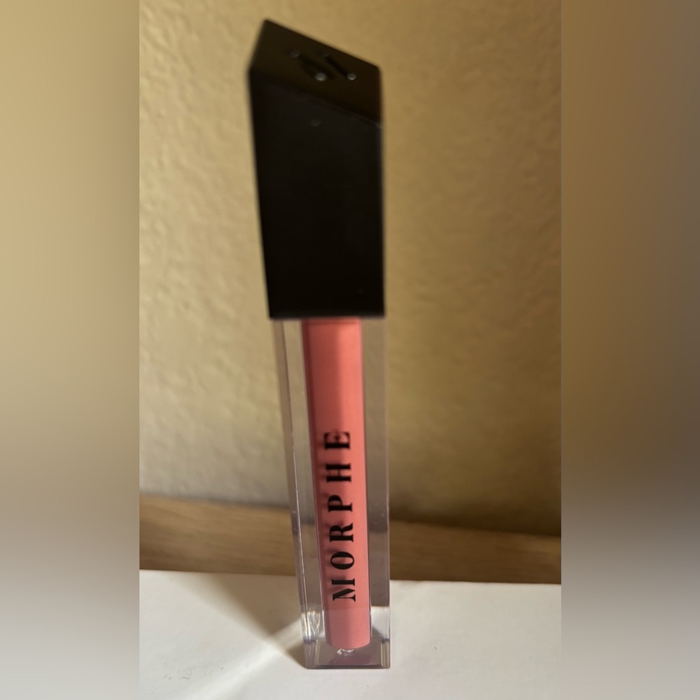 Morphe Lip Gloss in Now Playing 4.5ml/0.15 fl. oz - Picture 2 of 3